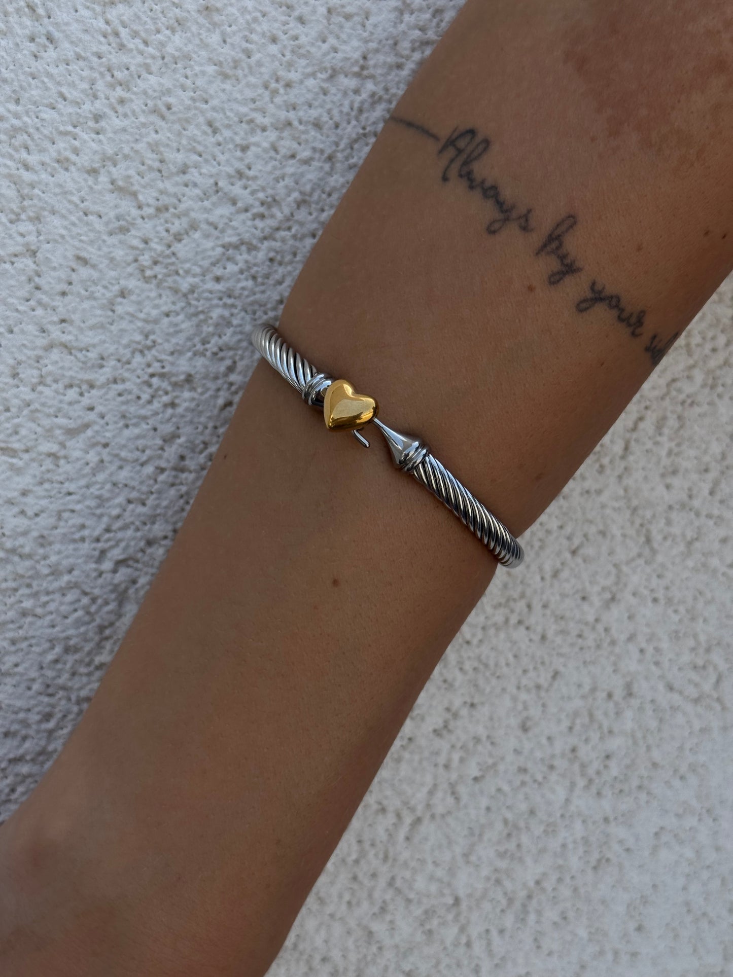 Mixed bracelet with golden heart- By Bianci