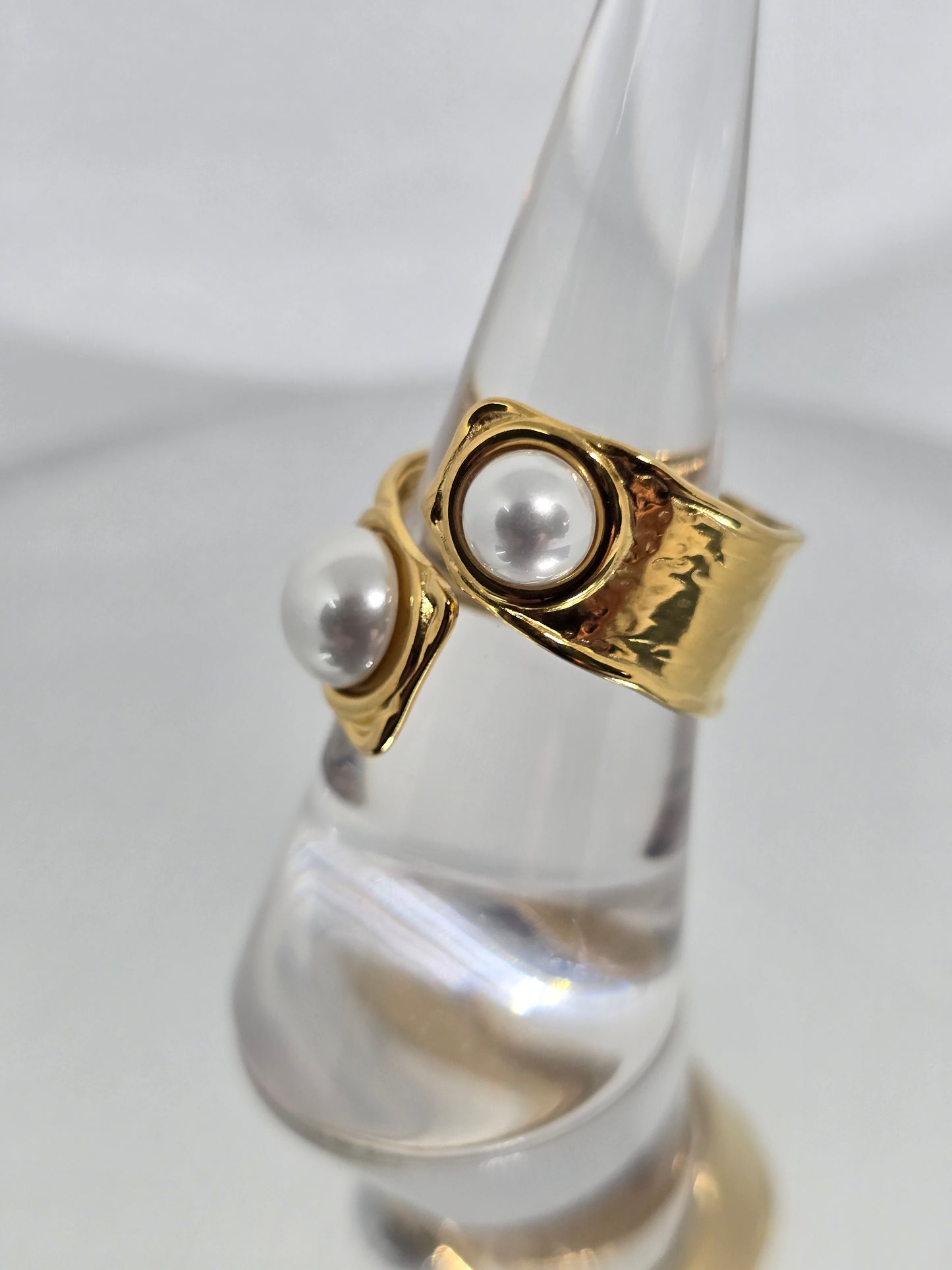 Two pearls gold ring - By Bianci