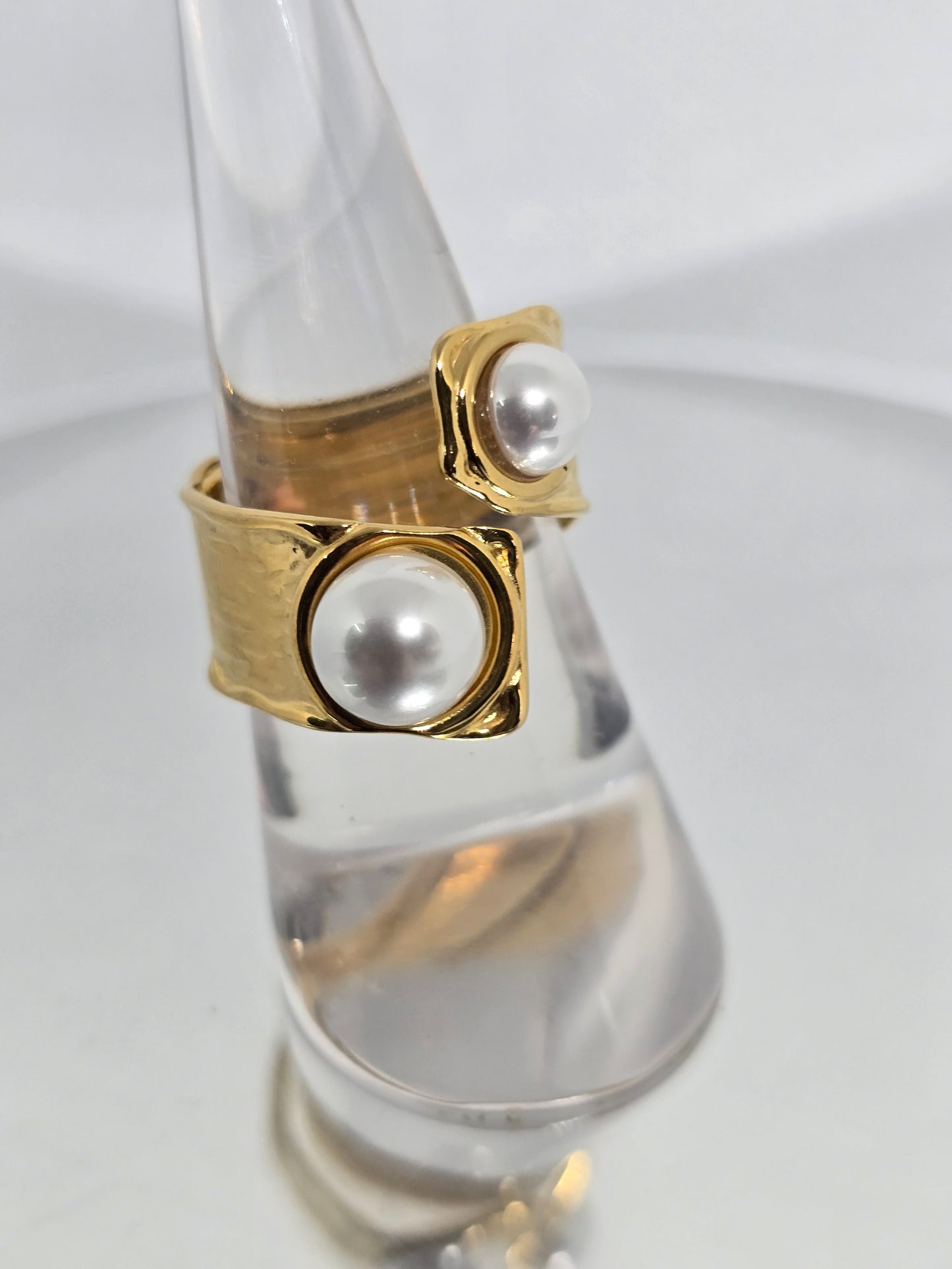 Two pearls gold ring - By Bianci