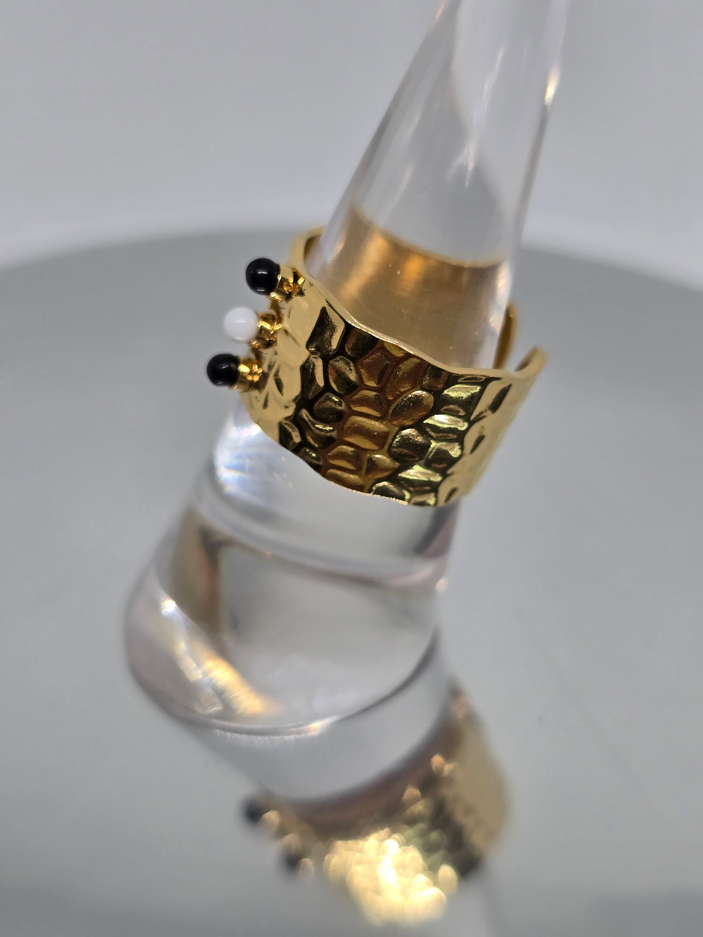 Black and white stones gold ring - By Bianci