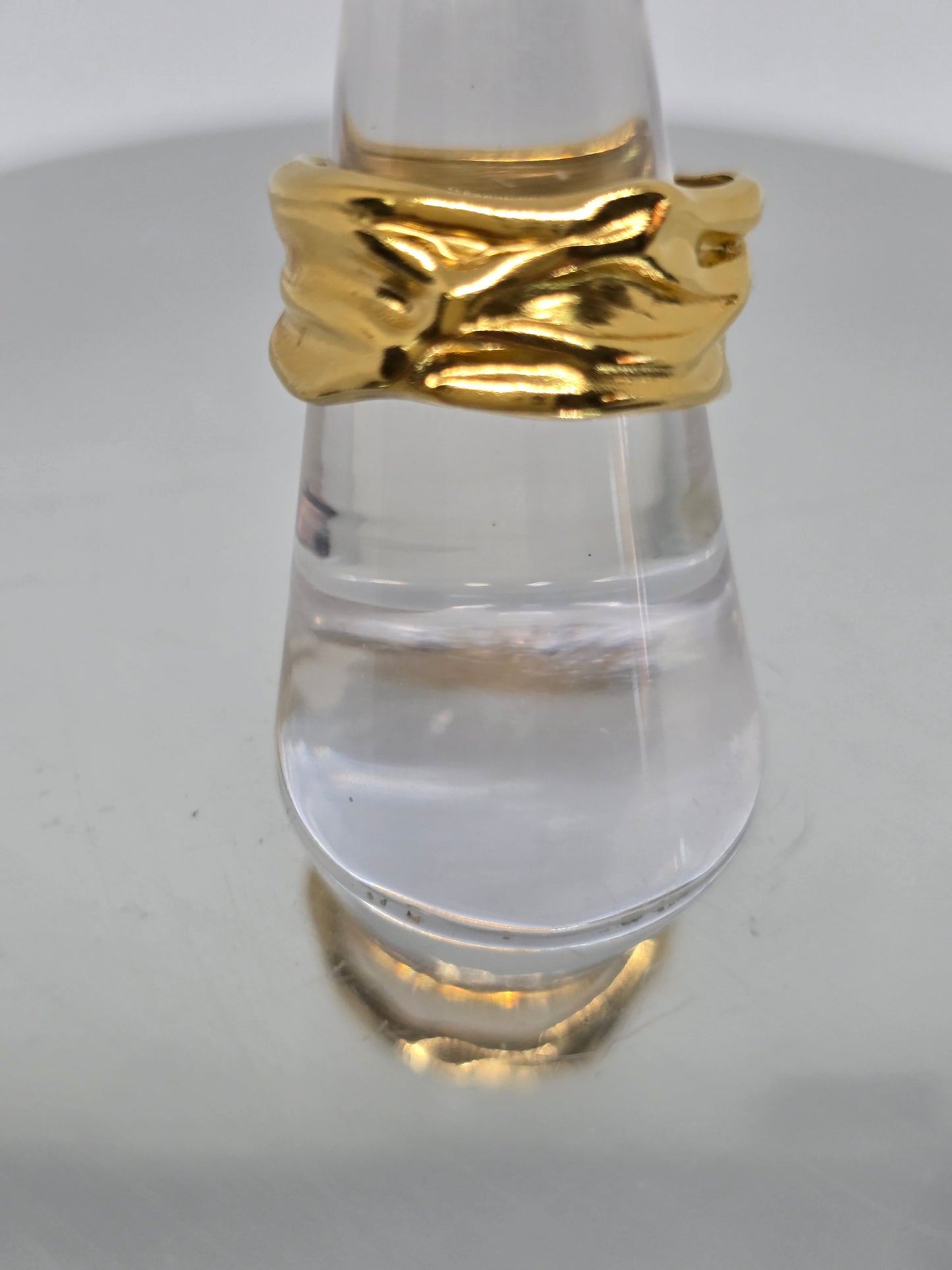 Gold waves ring - By Bianci