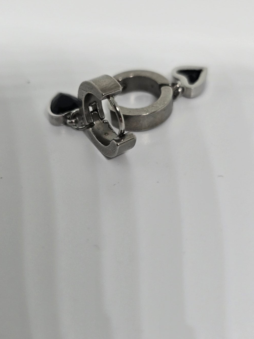 Black hearts silver earrings - By Bianci