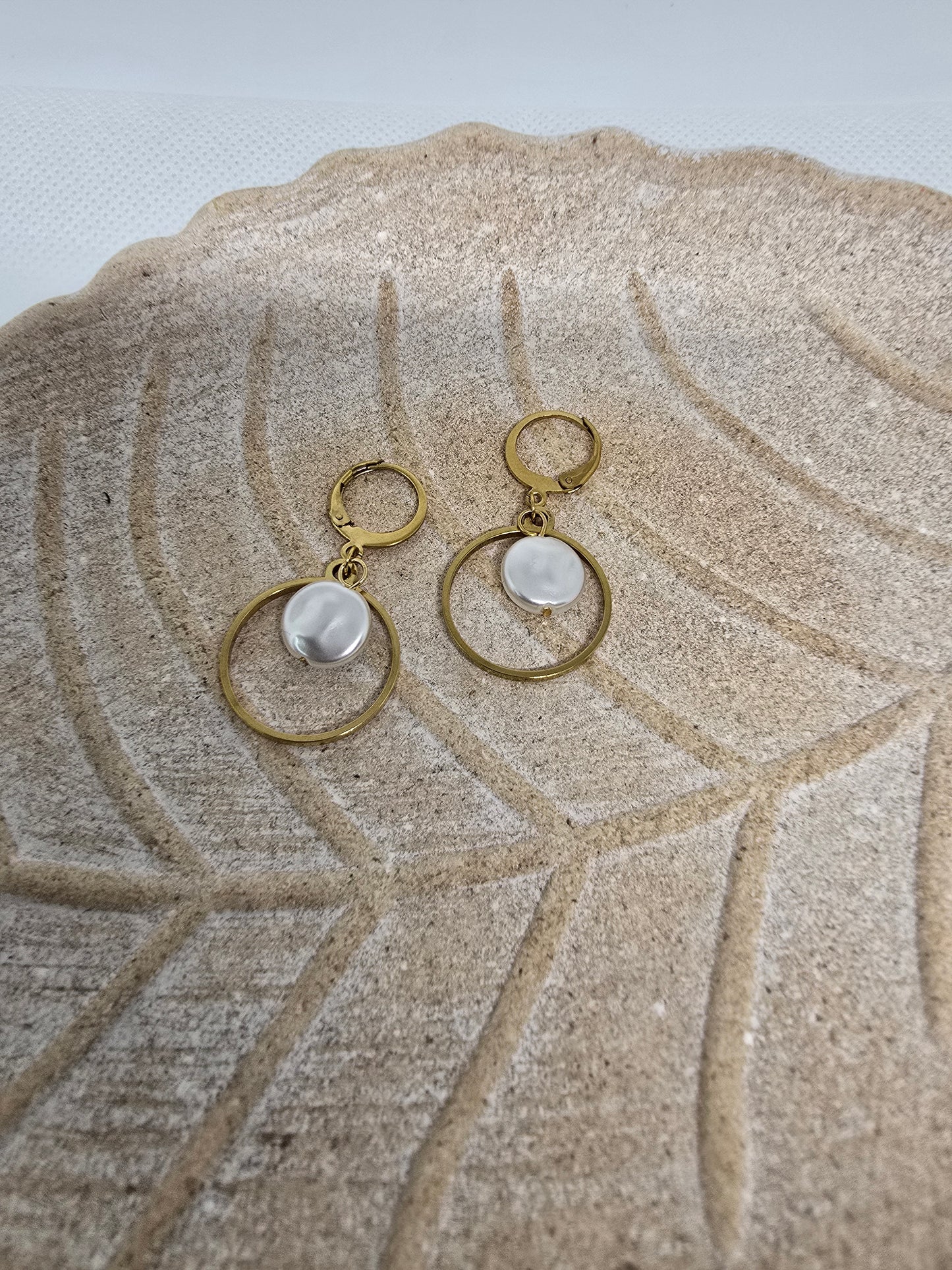 White in Gold earrings - By Bianci
