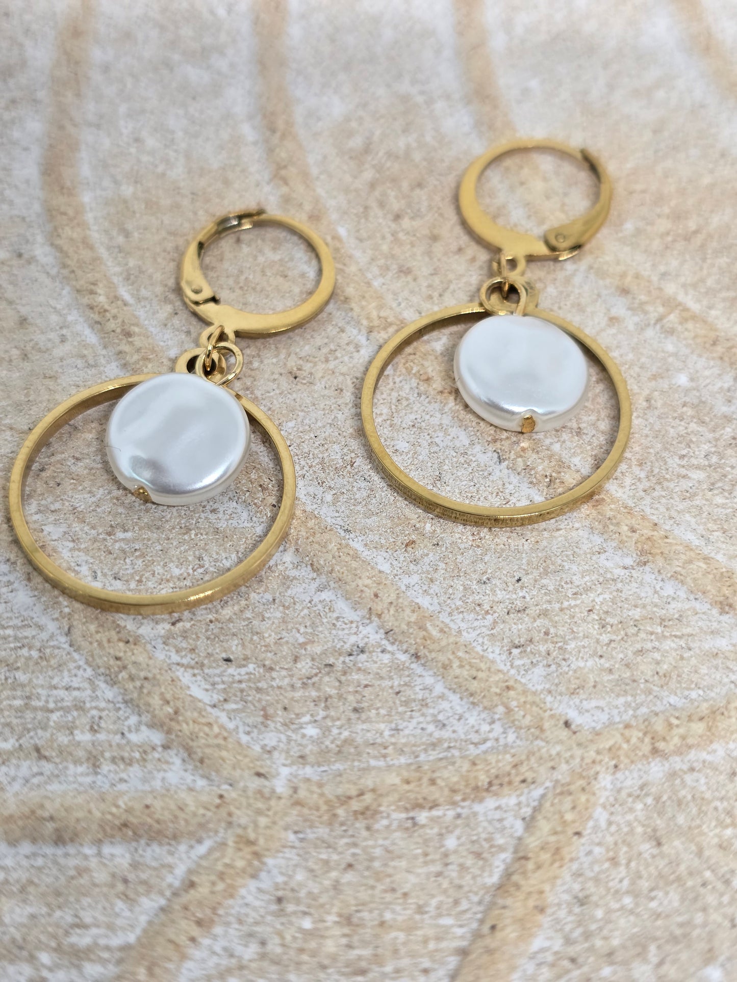 White in Gold earrings - By Bianci
