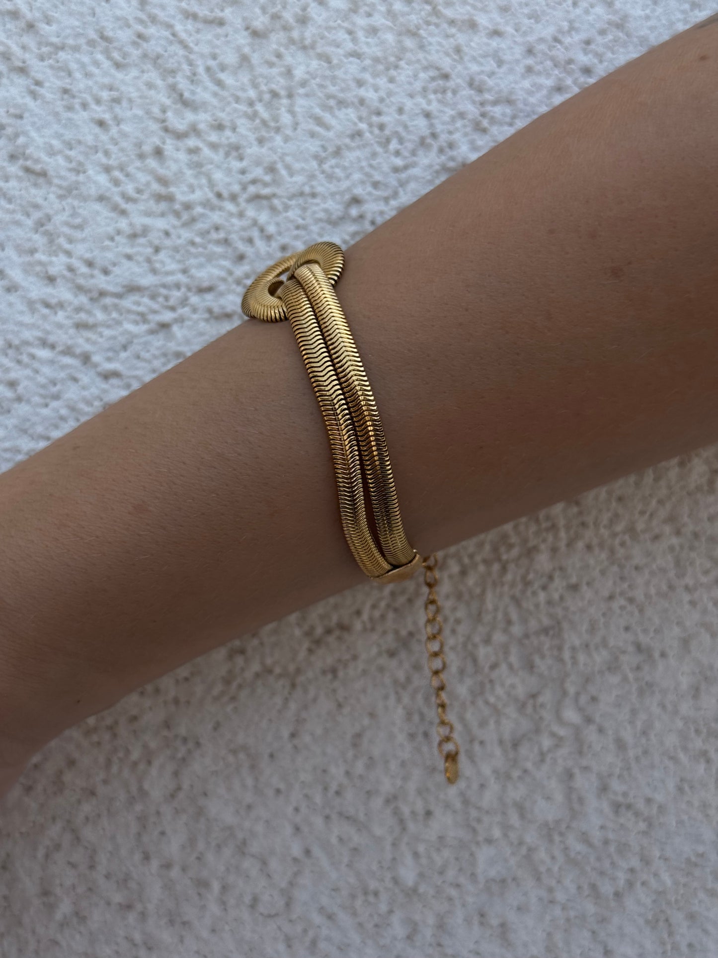 Gold knot bracelet- By Bianci