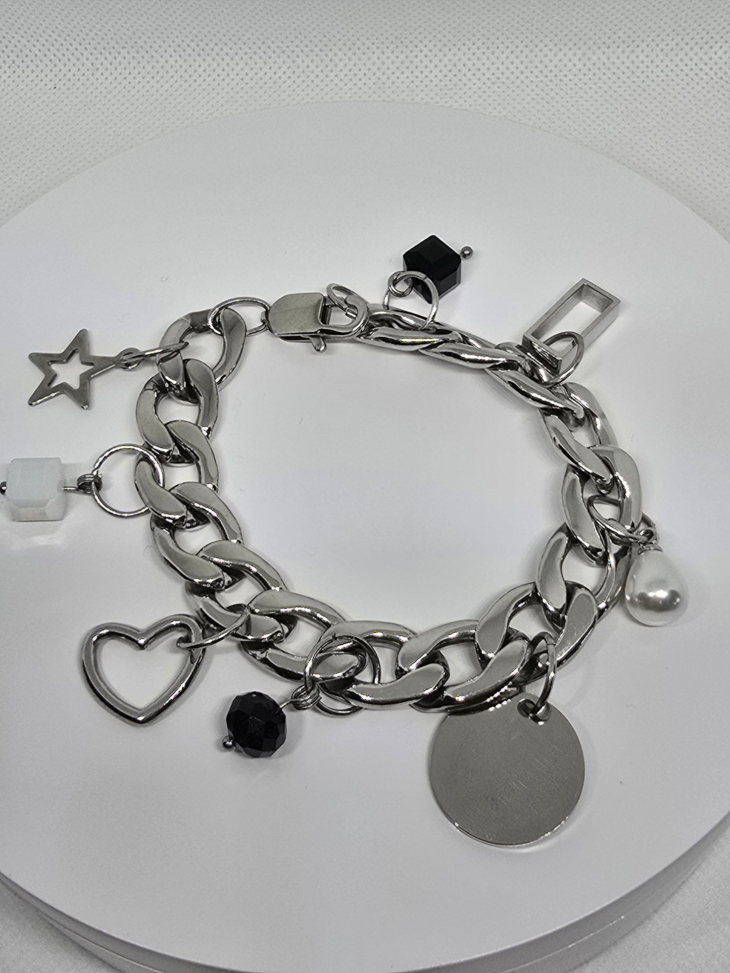 Charm Silver heart with black and white details - By Bianci