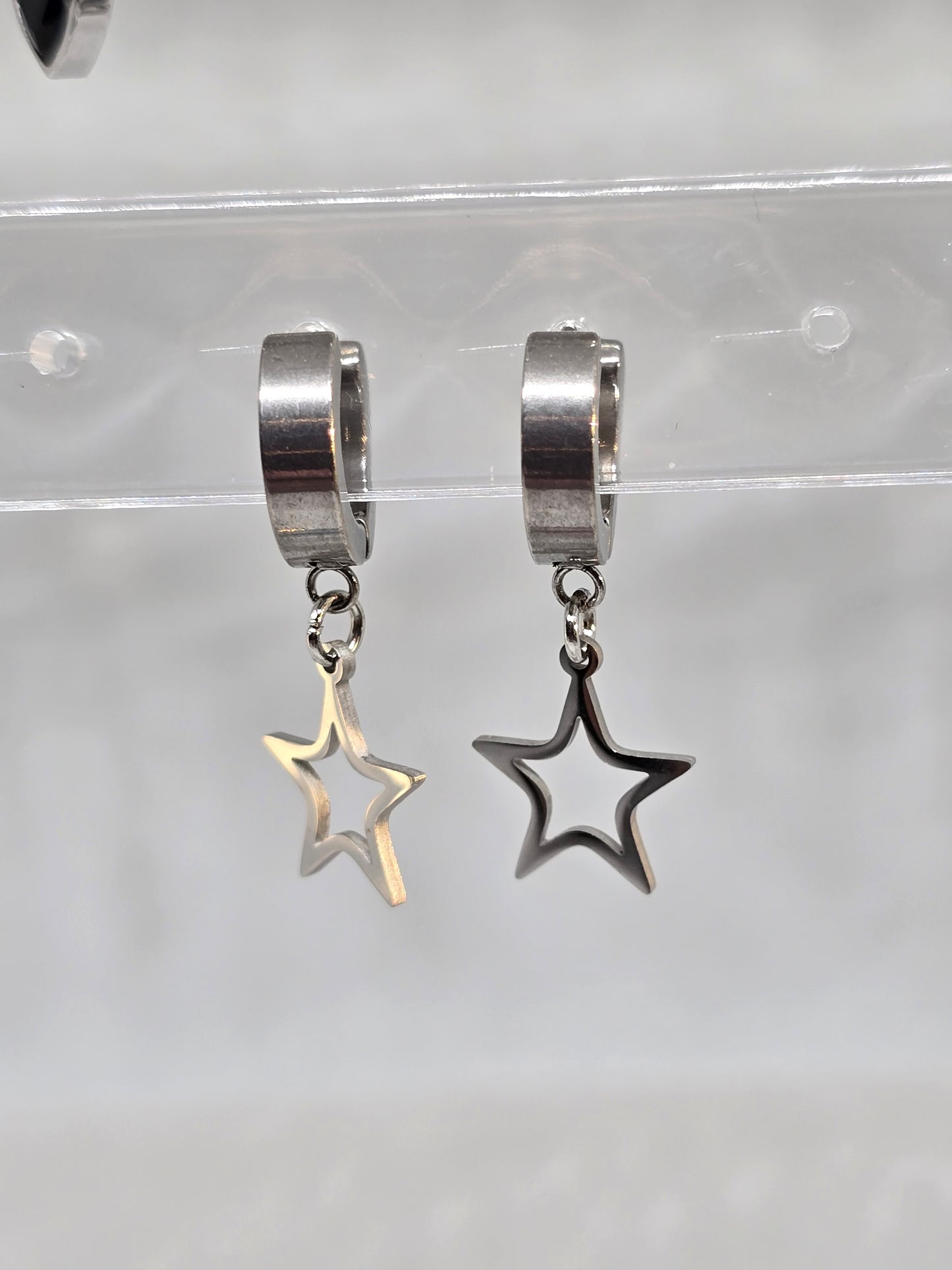Star on circle silver earrings - By Bianci