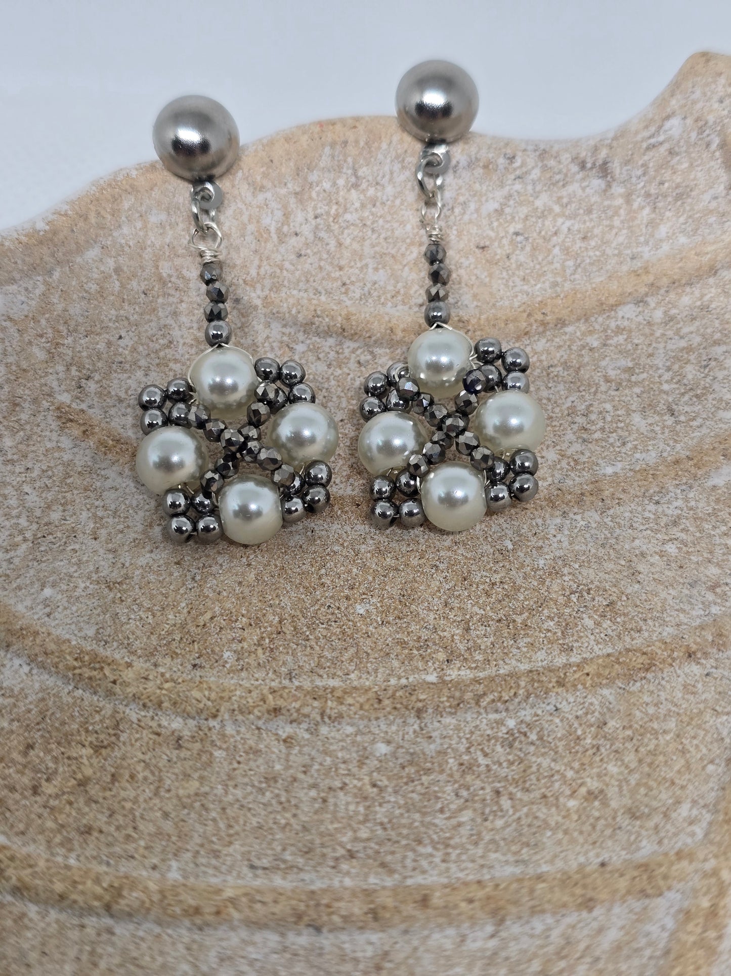 White pearl and grey beads earrings - By Bianci