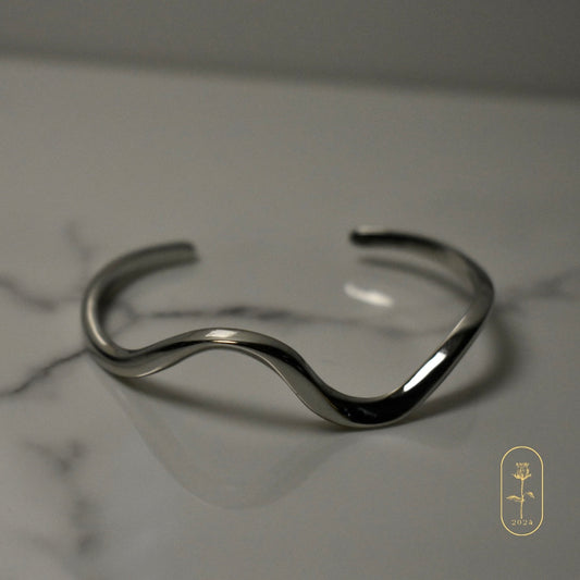 Silver waves bracelet- By Bianci