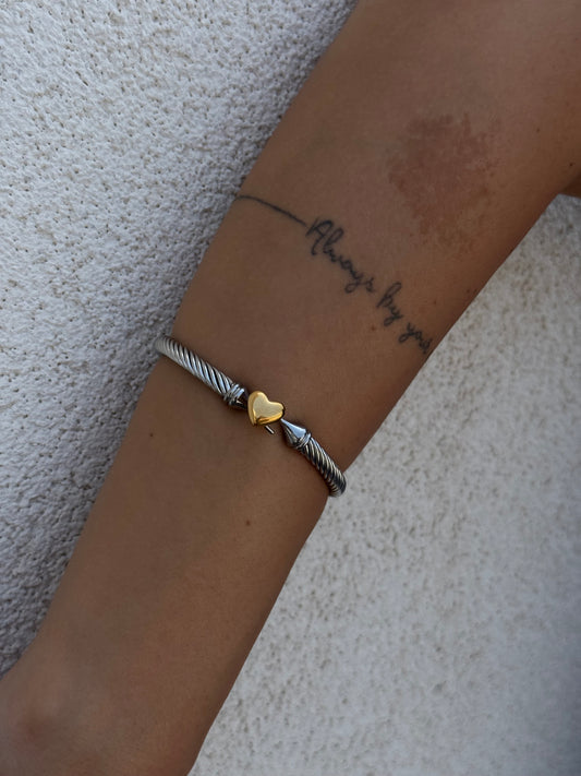 Mixed bracelet with golden heart- By Bianci