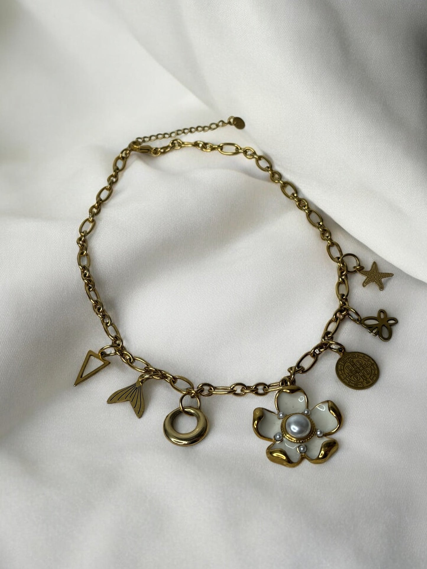 Charm flower necklace- By Bianci