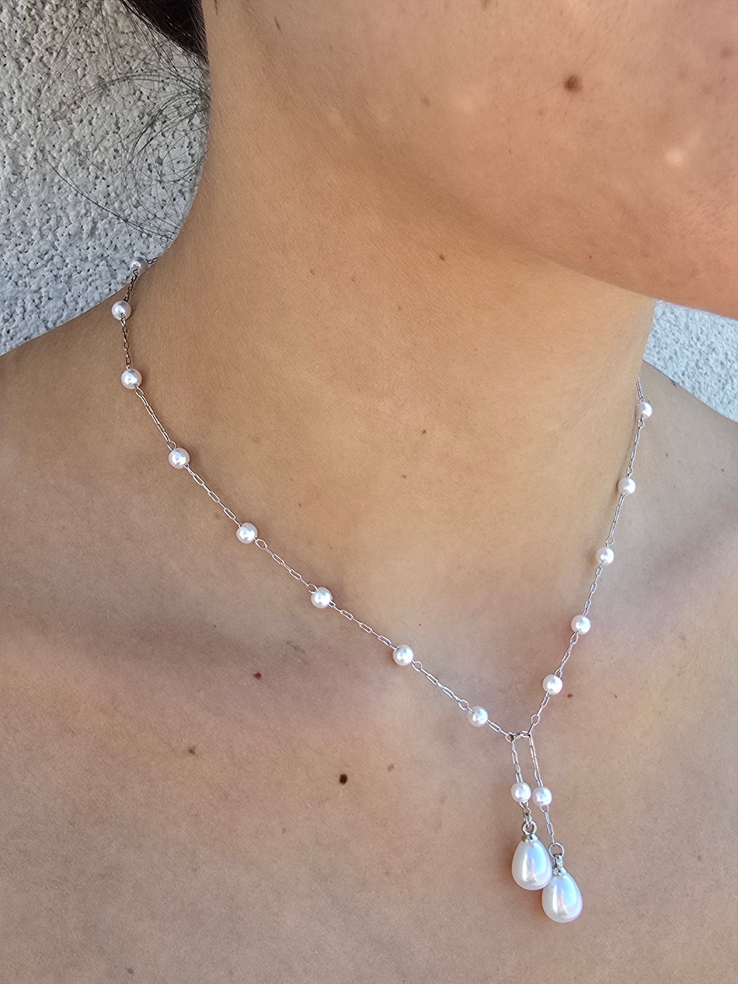 Pearls on Silver necklace - By Bianci